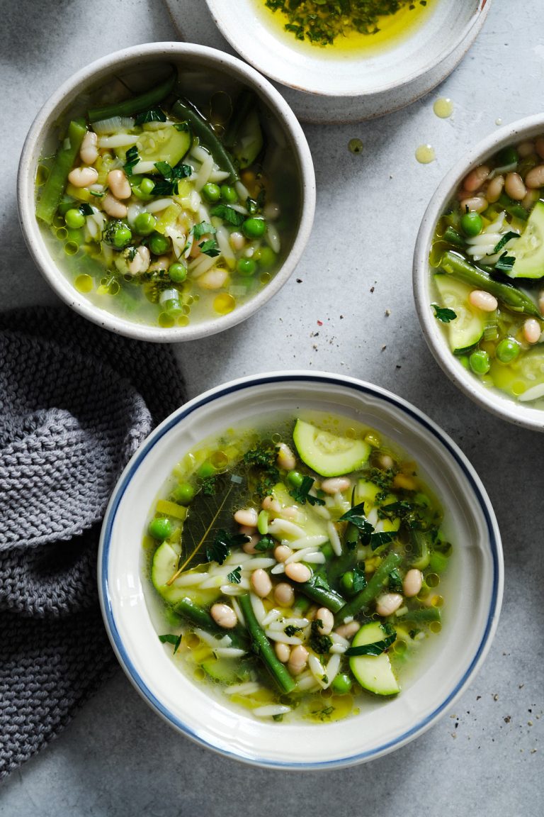 Green minestrone soup - Craft & Muse